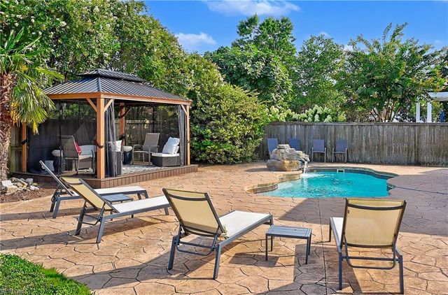 2472 Las Brisas DR, Virginia Beach, VA 23456