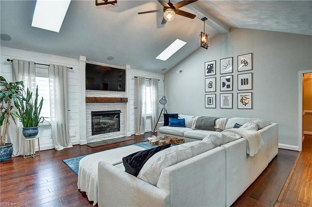 2472 Las Brisas DR, Virginia Beach, VA 23456