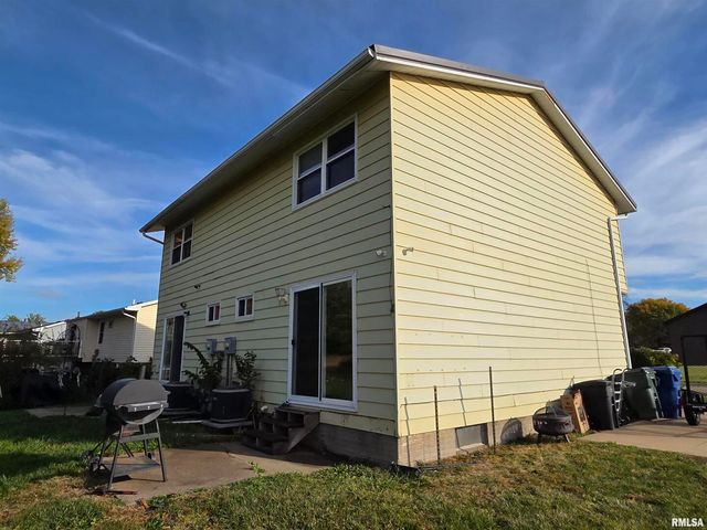 3932 N Elsie Ave Avenue, Davenport, IA 52806