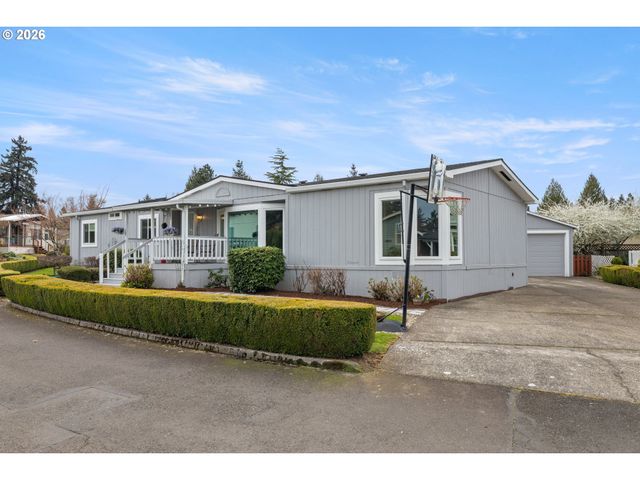 14933 S FOX POINTE Dr 316, Oregon City, OR 97045