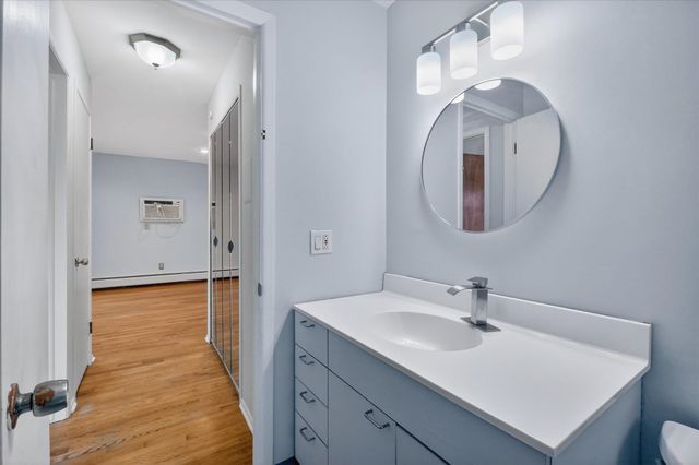 1723 E 14 Mile Road B, Birmingham, MI 48009