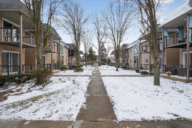 1723 E 14 Mile Road B, Birmingham, MI 48009