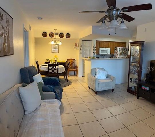 3036 PARKWAY BOULEVARD 205, Kissimmee, FL 34747