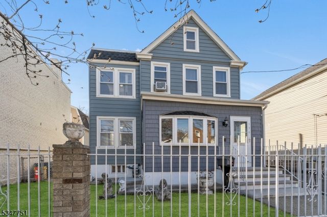 136 Willow St, Bloomfield Twp., NJ 07003