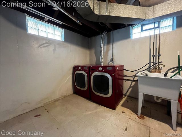 24809 Hickory Street, Dearborn, MI 48124