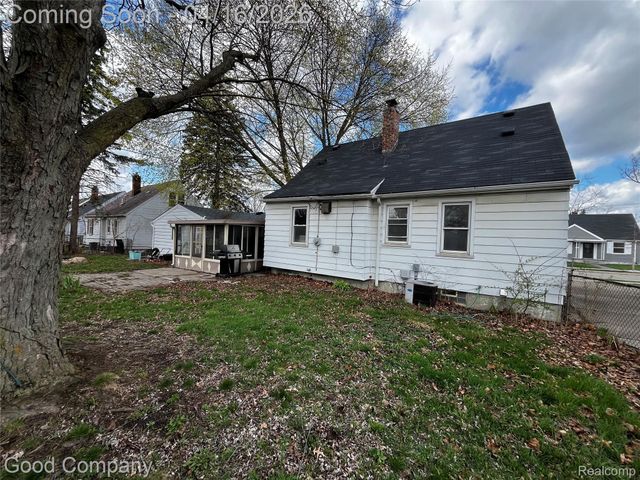 24809 Hickory Street, Dearborn, MI 48124