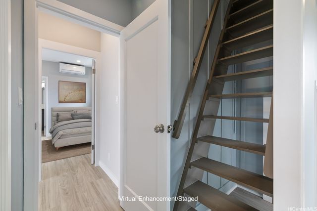 1410 Center Street, Honolulu, HI 96816