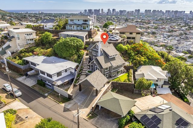 1410 Center Street, Honolulu, HI 96816