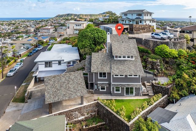 1410 Center Street, Honolulu, HI 96816