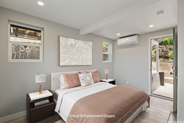 1410 Center Street, Honolulu, HI 96816