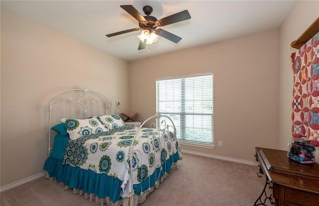 230 Passendale Lane, College Station, TX 77845