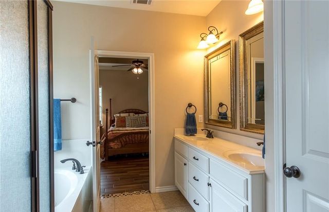 230 Passendale Lane, College Station, TX 77845