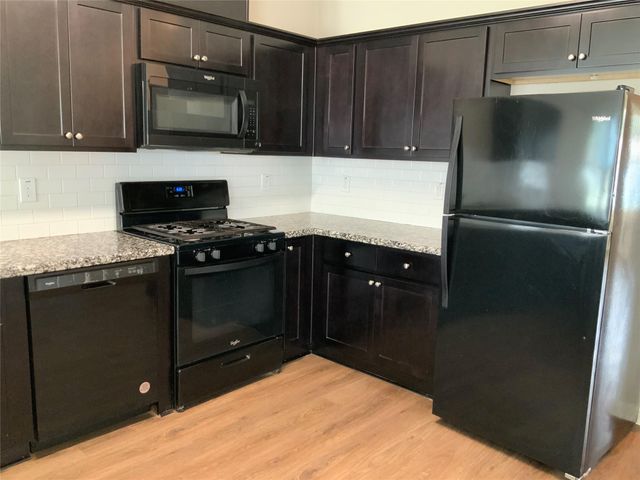 323 E Murrill Street, Baytown, TX 77520