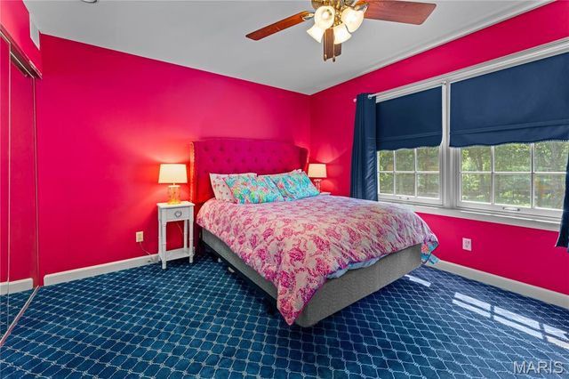 34 Somerset Downs Drive, Ladue, MO 63124