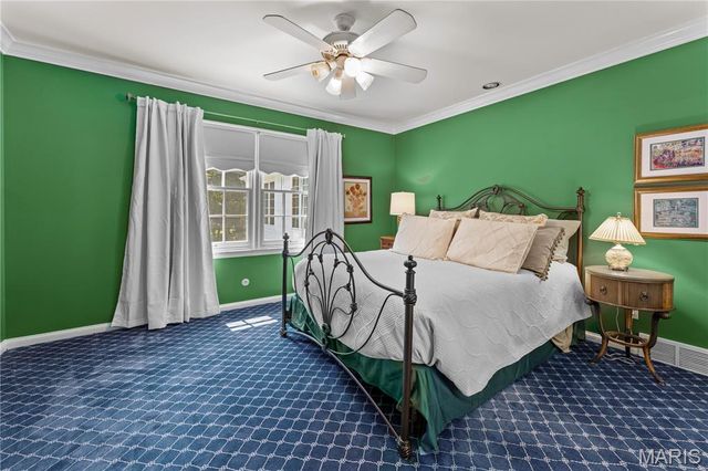 34 Somerset Downs Drive, Ladue, MO 63124