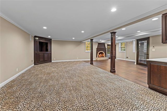 34 Somerset Downs Drive, Ladue, MO 63124