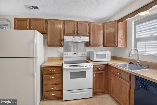 16335 PEWTER LN, Bowie, MD 20716