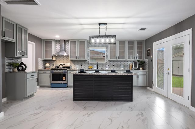 9226 Macmillan Lane, Houston, TX 77083