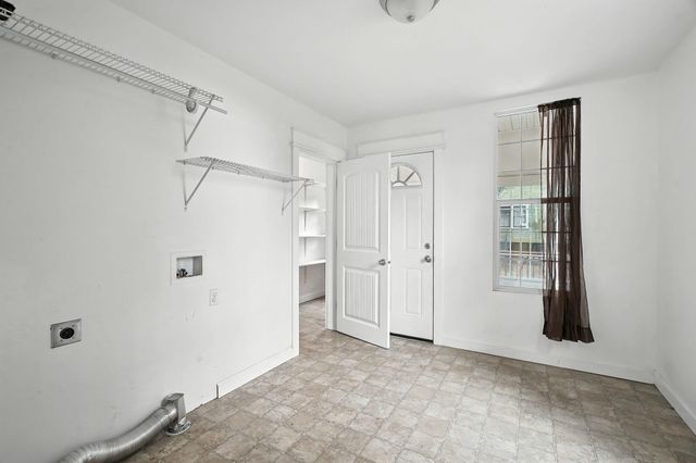 217 S Broadway St, Tekoa, WA 99033