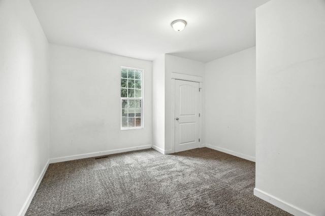 217 S Broadway St, Tekoa, WA 99033