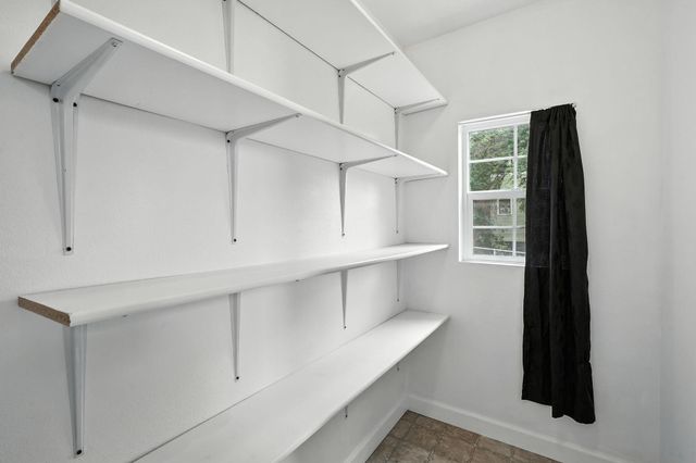 217 S Broadway St, Tekoa, WA 99033