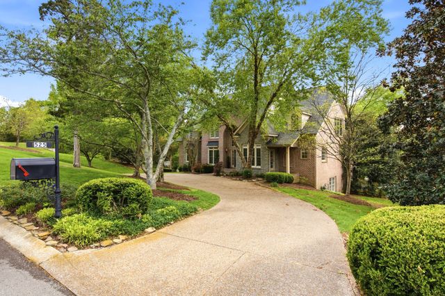 525 Arden Wood Pl, Brentwood, TN 37027