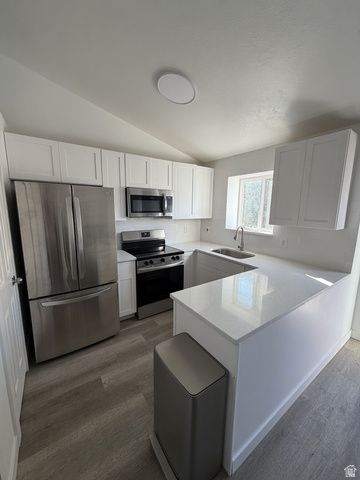 3042 W 8565 S, West Jordan, UT 84088