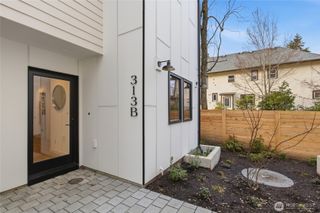313 17th Avenue E #B, Seattle, WA 98112