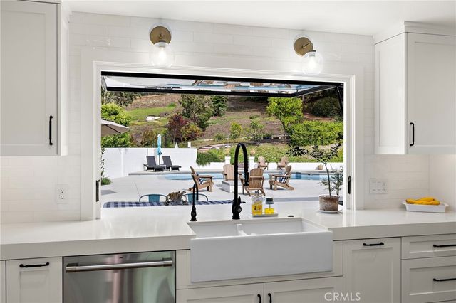27562 Lost Trail Drive, Laguna Hills, CA 92653