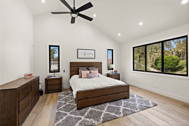 27562 Lost Trail Drive, Laguna Hills, CA 92653