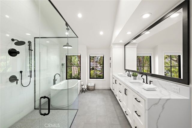27562 Lost Trail Drive, Laguna Hills, CA 92653