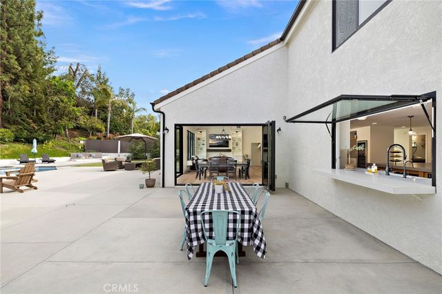 27562 Lost Trail Drive, Laguna Hills, CA 92653