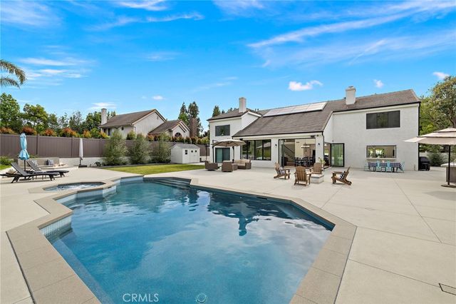 27562 Lost Trail Drive, Laguna Hills, CA 92653
