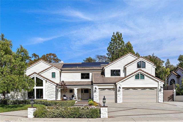 27562 Lost Trail Drive, Laguna Hills, CA 92653