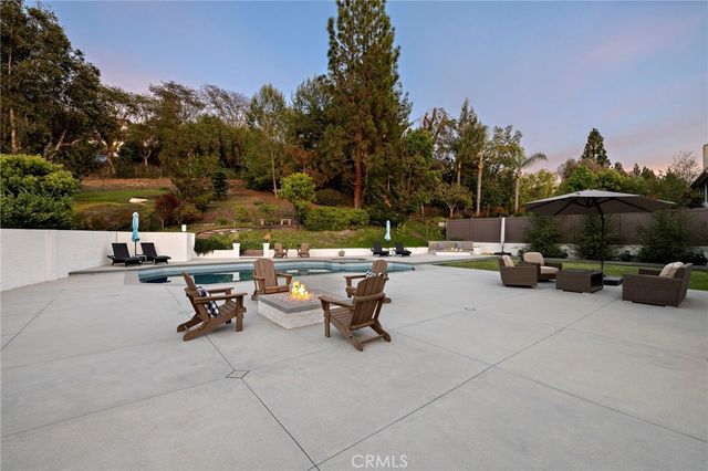 27562 Lost Trail Drive, Laguna Hills, CA 92653