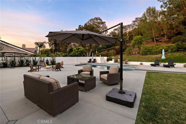 27562 Lost Trail Drive, Laguna Hills, CA 92653