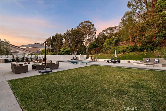 27562 Lost Trail Drive, Laguna Hills, CA 92653