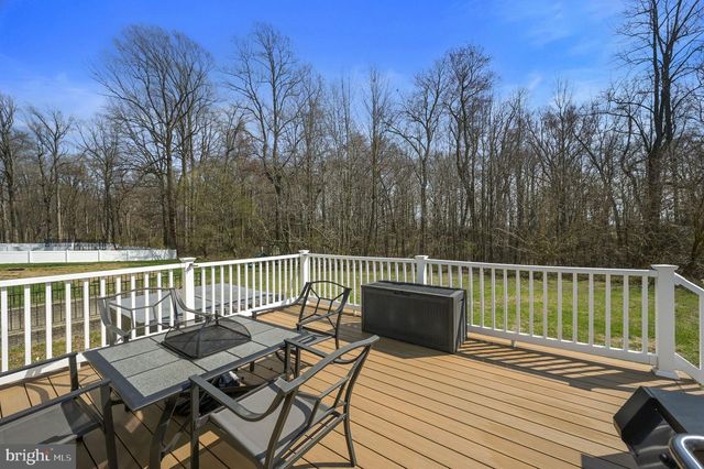 16 S HIGH MEADOW DR, Felton, DE 19943