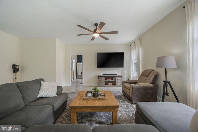 16 S HIGH MEADOW DR, Felton, DE 19943