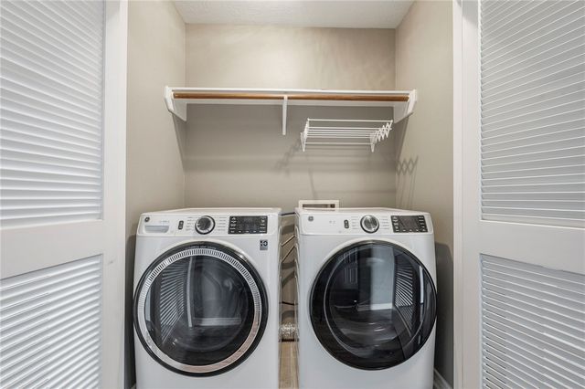 1700 Kingsgate Drive, Bryan, TX 77807