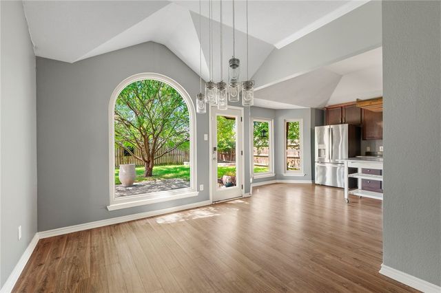 1700 Kingsgate Drive, Bryan, TX 77807