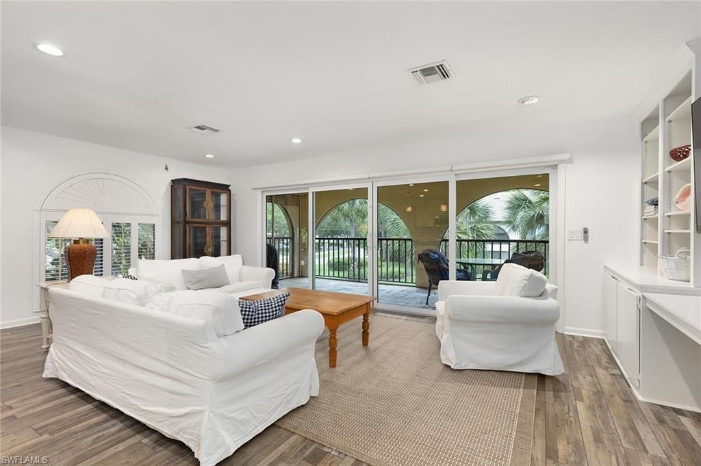 3360 10th ST N 1210, NAPLES, FL 34103 — photo 2