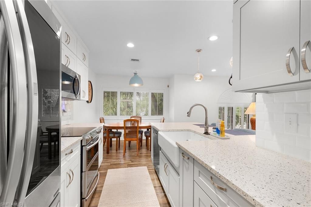 3360 10th ST N 1210, NAPLES, FL 34103 — photo 5