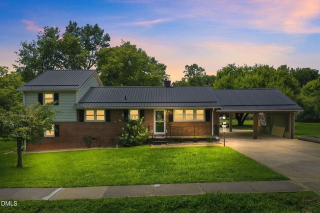401 N 9th Street, Mebane, NC 27302