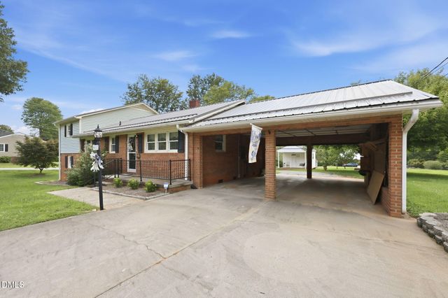 401 N 9th Street, Mebane, NC 27302