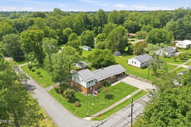 401 N 9th Street, Mebane, NC 27302