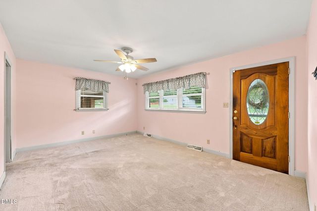 401 N 9th Street, Mebane, NC 27302