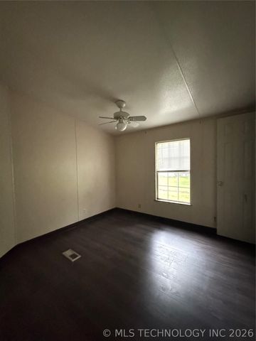 503 Godfrey, Colbert, OK 74733