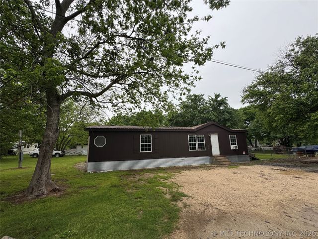 503 Godfrey, Colbert, OK 74733