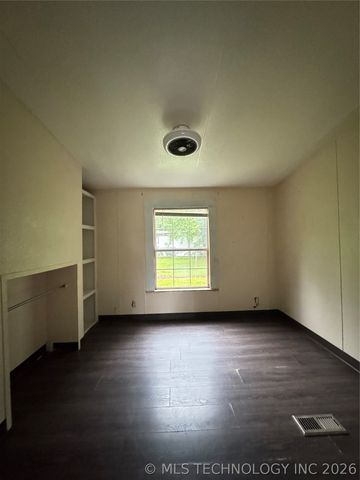 503 Godfrey, Colbert, OK 74733